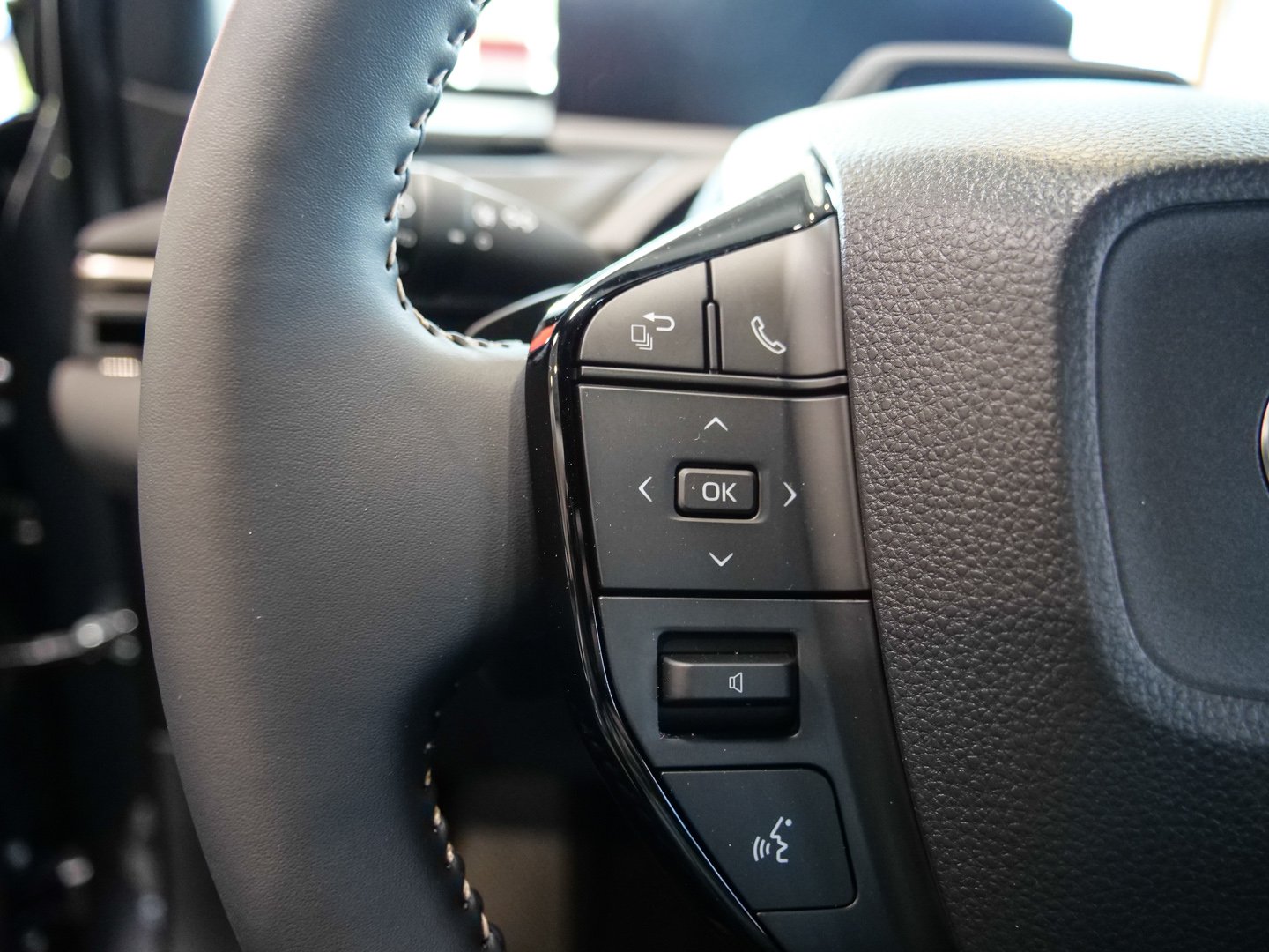 Foto 1 - Toyota bZ4X Touring Teamplayer 74,7kWh Matrix-LED, Magnetite grey