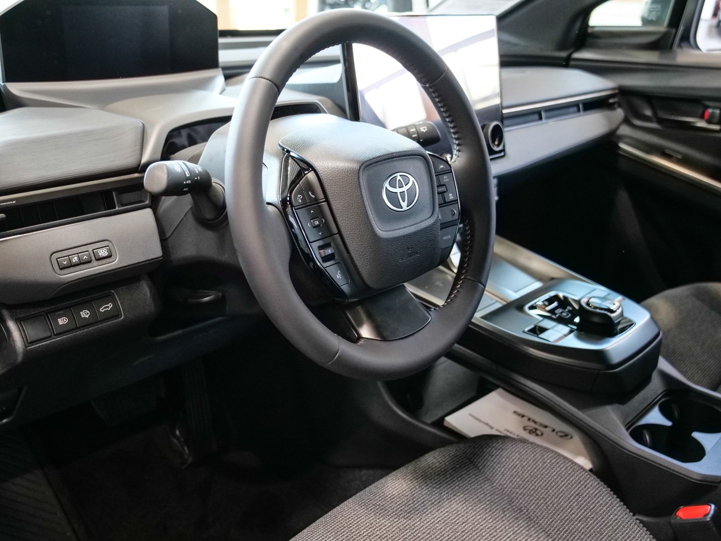 Foto 1 - Toyota bZ4X Touring Teamplayer 74,7kWh Matrix-LED, Magnetite grey