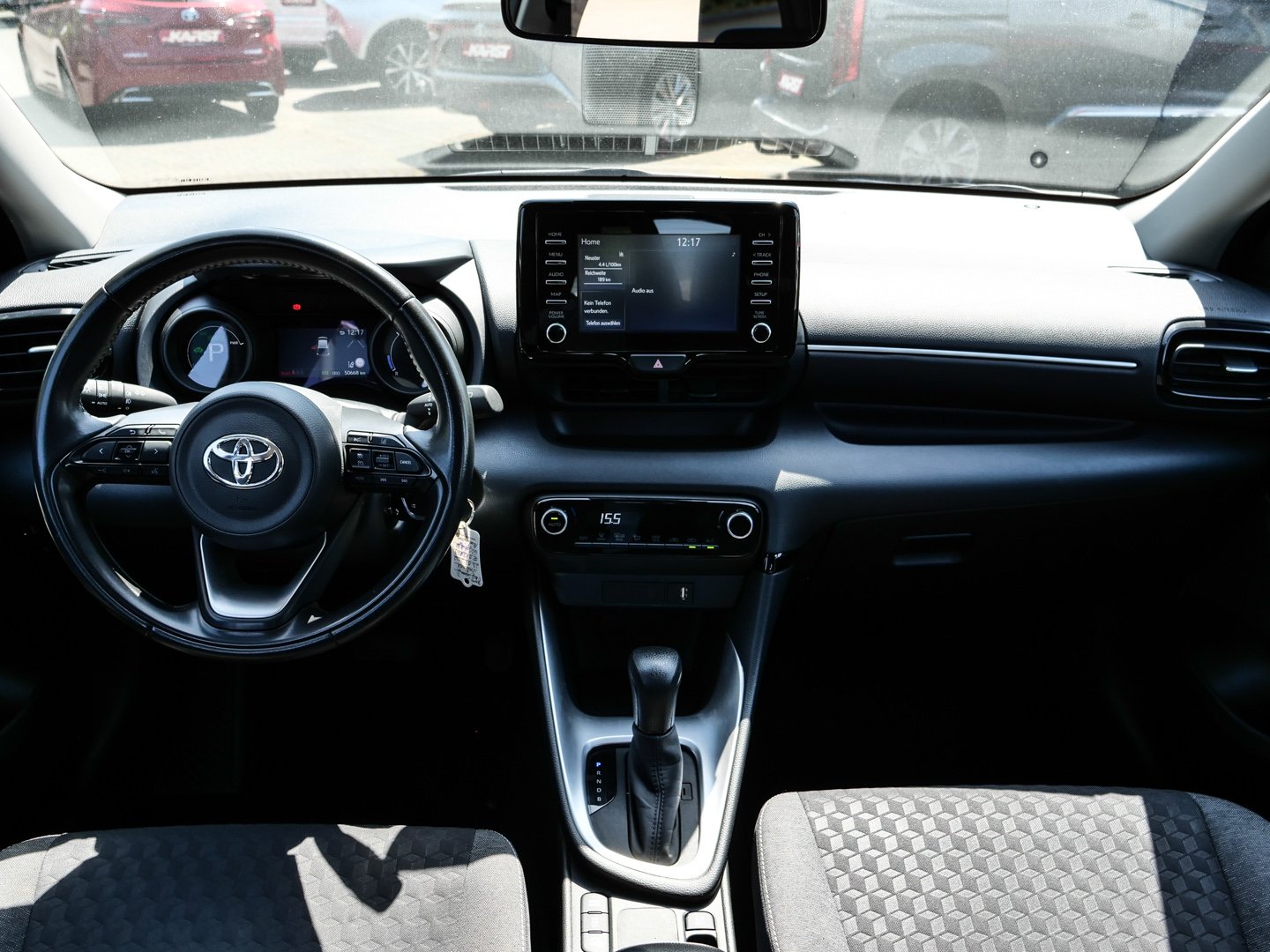 Foto 1 - Toyota Yaris Hybrid Team D Apple/Android DAB 16, Marlingrau